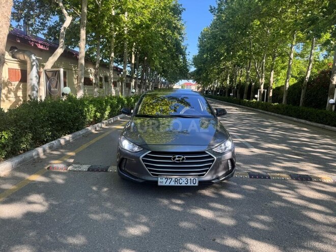 Hyundai Elantra-7