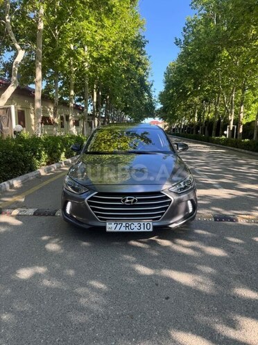 Hyundai Elantra-5