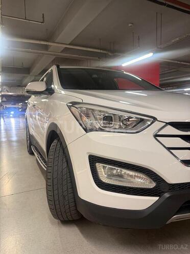 Hyundai Santa Fe-5