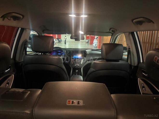 Hyundai Santa Fe-6