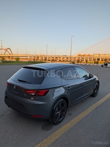 SEAT Leon-5