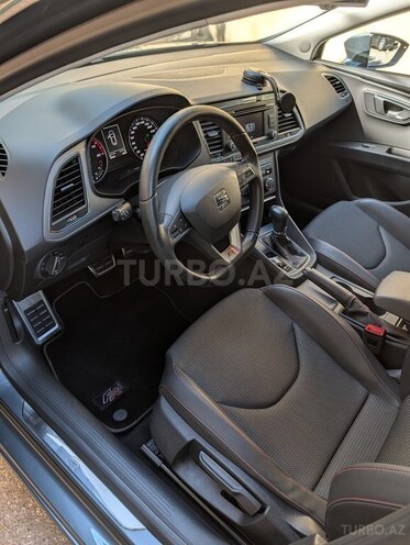 SEAT Leon-11