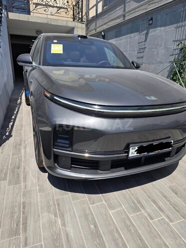 Li Auto L7-8