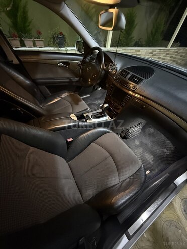 Mercedes E 240-7