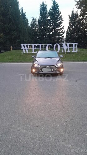 Hyundai Avante-1
