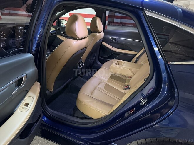 Hyundai Sonata-9