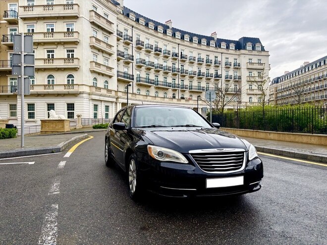 Chrysler 200-2