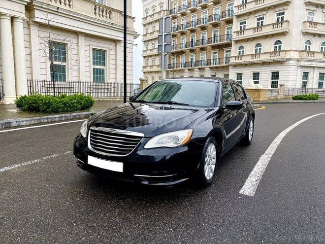 Chrysler 200-1
