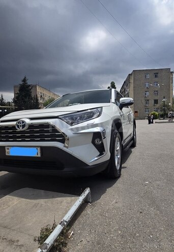 Toyota RAV4-5