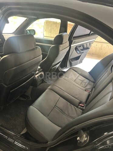 BMW 528-13