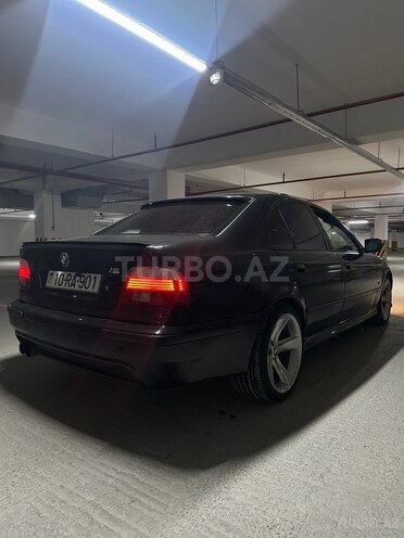 BMW 528-7