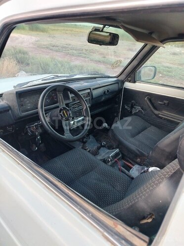 LADA (VAZ) Niva-8