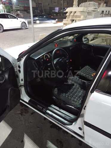 Opel Vectra-8