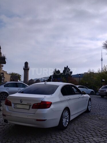 BMW 528-2