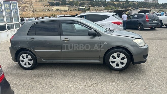 Toyota Corolla-4