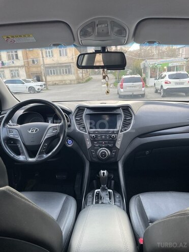Hyundai Santa Fe-19