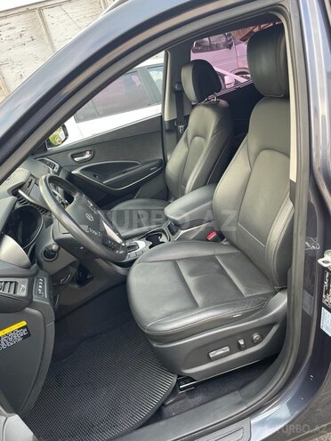 Hyundai Santa Fe-15