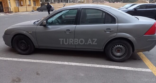 Ford Mondeo-4