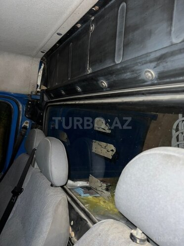 Ford Transit-5
