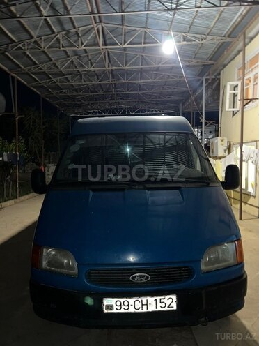 Ford Transit-1