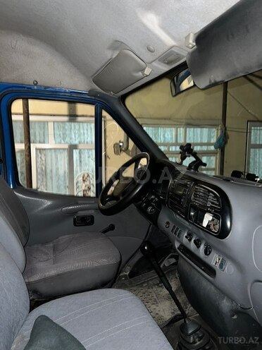 Ford Transit-6