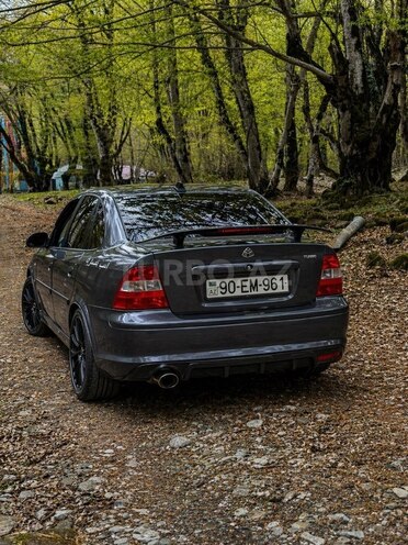 Opel Vectra-6