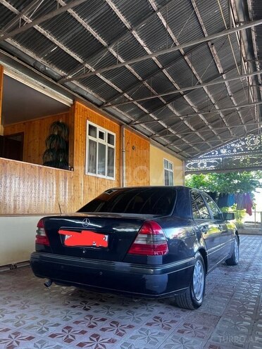 Mercedes C 200-4