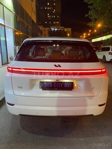 Li Auto L7-4