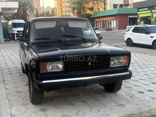 LADA (VAZ) 2107-1