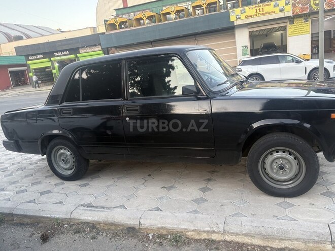 LADA (VAZ) 2107-2