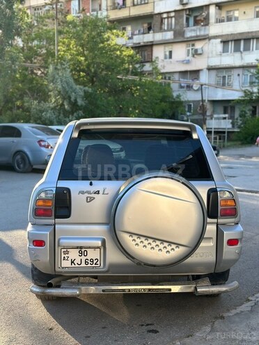 Toyota RAV4-7