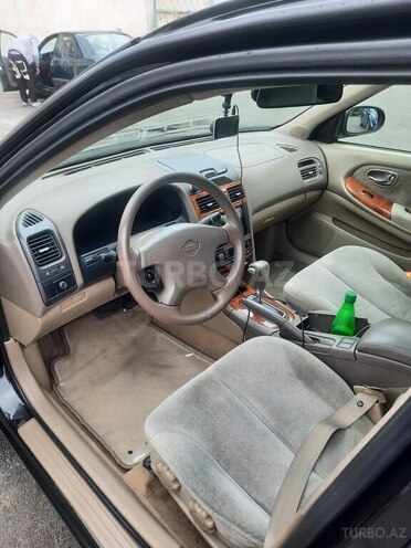 Nissan Maxima-9
