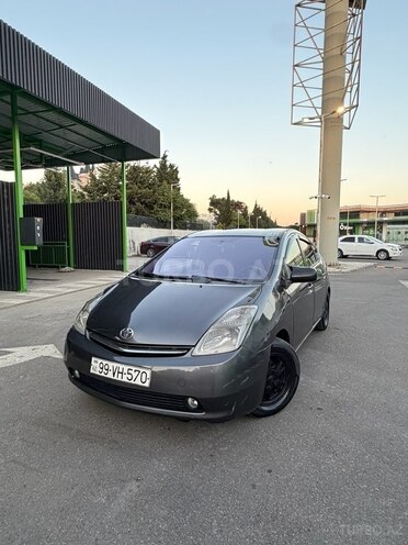 Toyota Prius-1