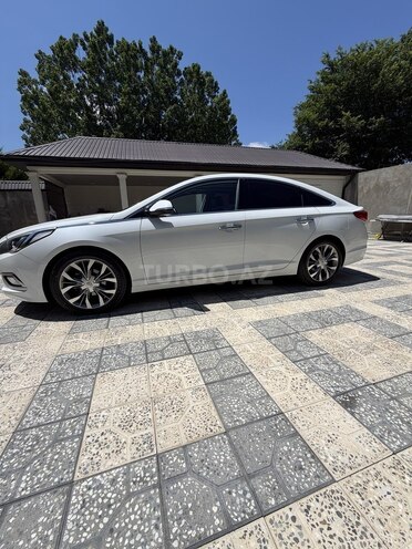 Hyundai Sonata-3