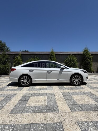 Hyundai Sonata-4