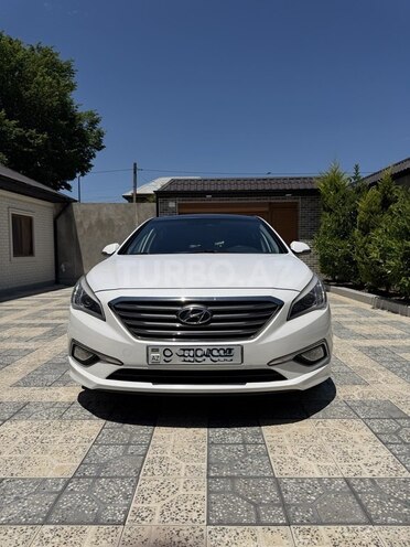 Hyundai Sonata-1
