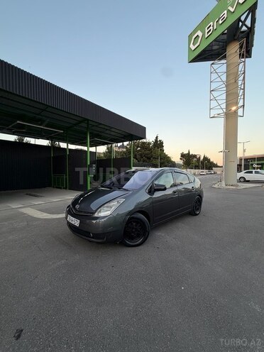 Toyota Prius-7