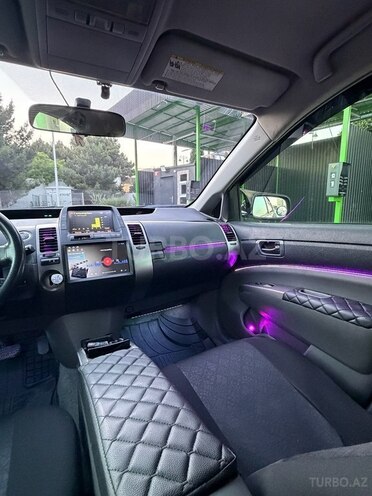 Toyota Prius-13