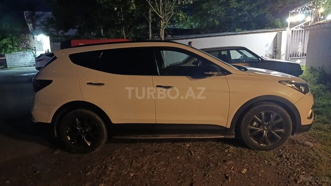 Hyundai Santa Fe-4