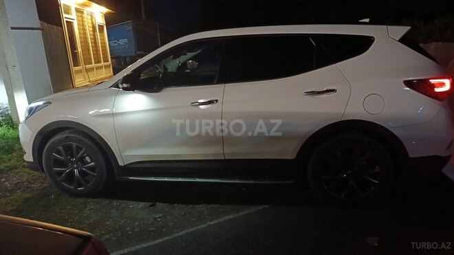 Hyundai Santa Fe-5