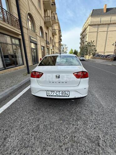 SEAT Toledo-2