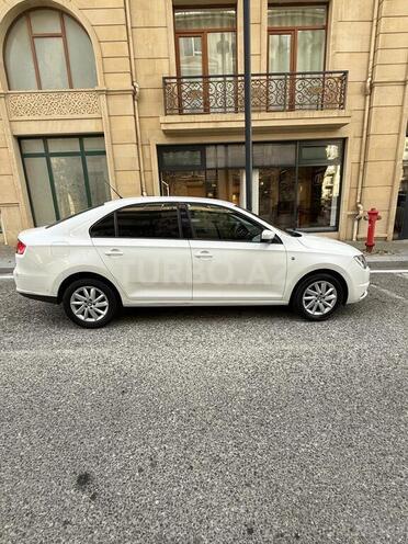 SEAT Toledo-5