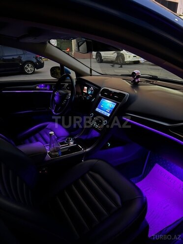 Ford Fusion (North America)-18