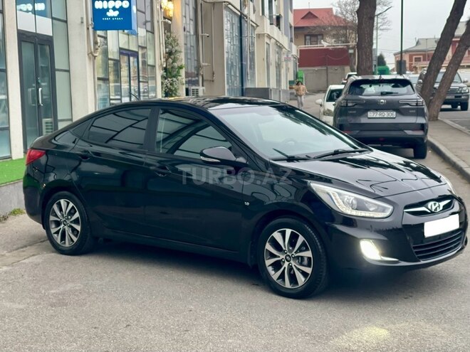 Hyundai Accent-9