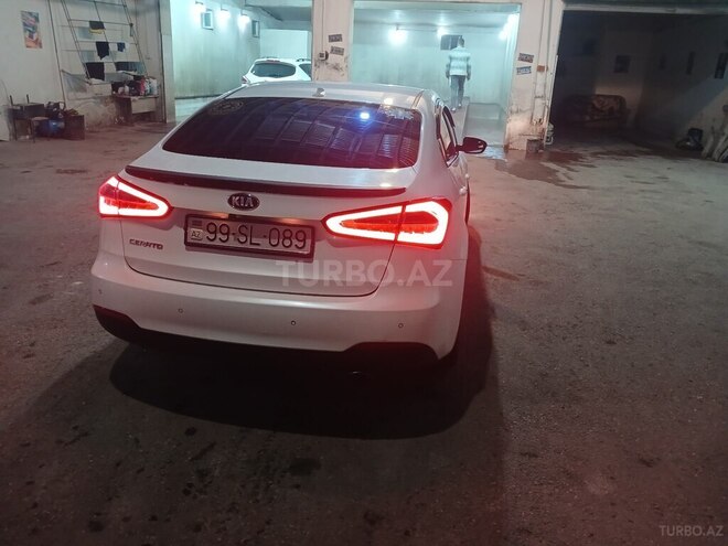 Kia Cerato-7