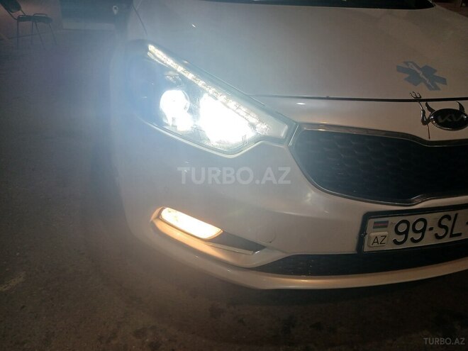 Kia Cerato-11