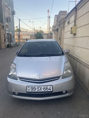 Toyota Prius-1