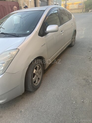 Toyota Prius-3