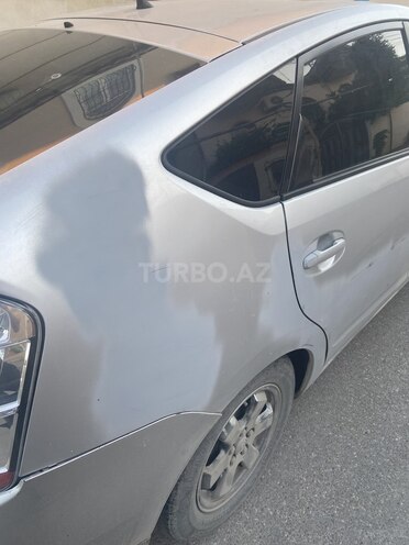 Toyota Prius-4