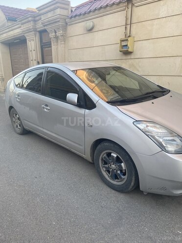 Toyota Prius-6
